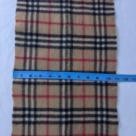 Burberrys Unisex Winter Scarf Beige – Pre-Owned – Lambswool Classic Check Scarf - Picture 6 of 6